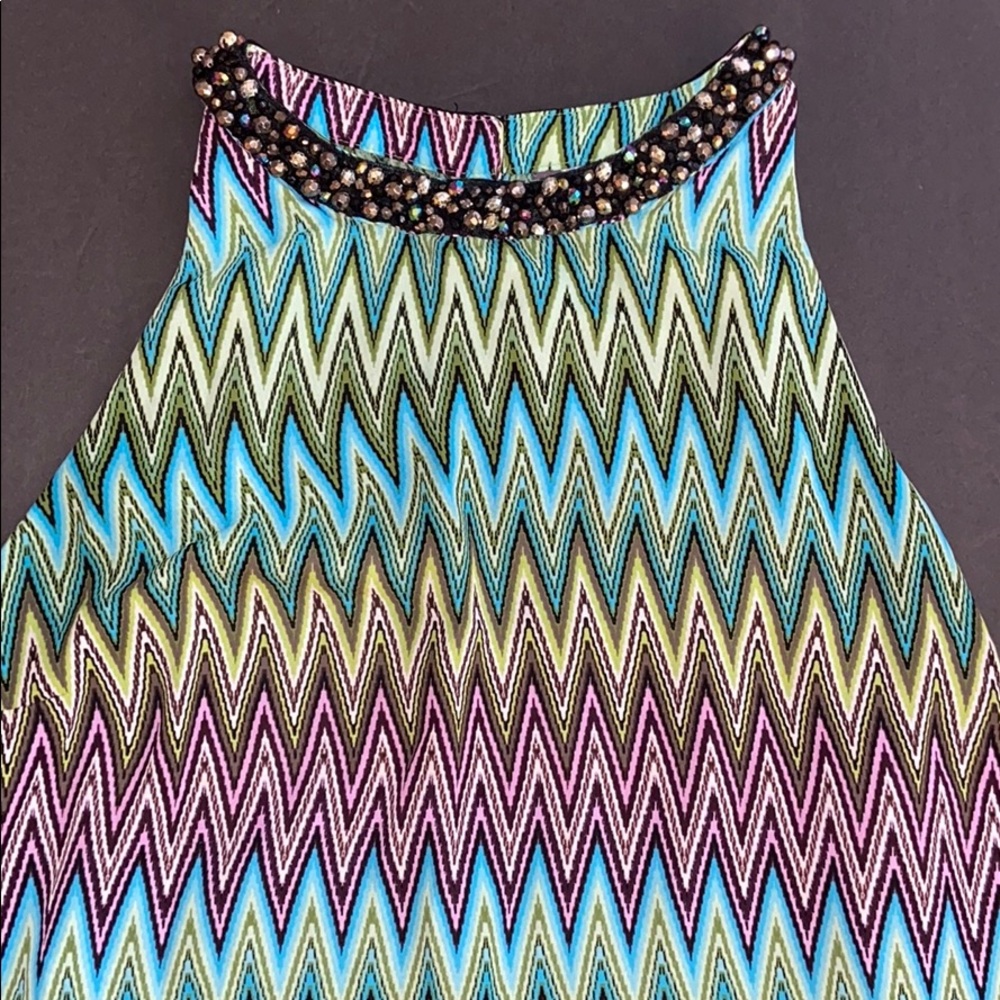 😊FREE😊W/ $30 Purchase - Jennifer Lopez tank w/ beaded embellishments - Picture 3 of 7